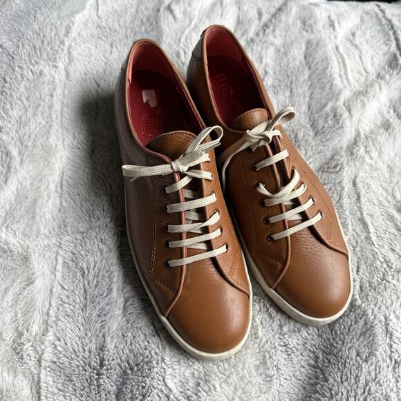 SALVATORE FERRAGAMO Size 10 B vintage tan leather low cut Designer sneakers - Picture 1 of 12